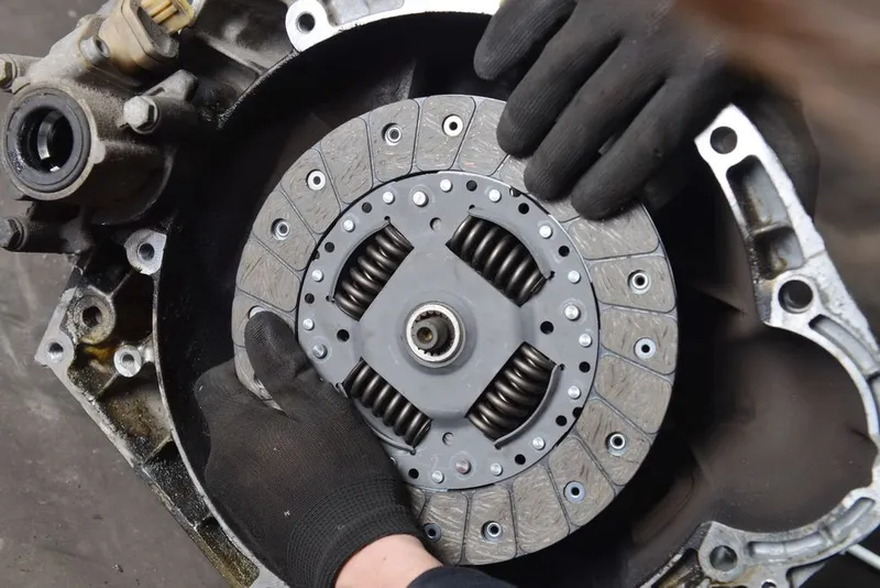 Clutch repair and service near me West Bromwich UK Clutch repair and service near me West Bromwich UK